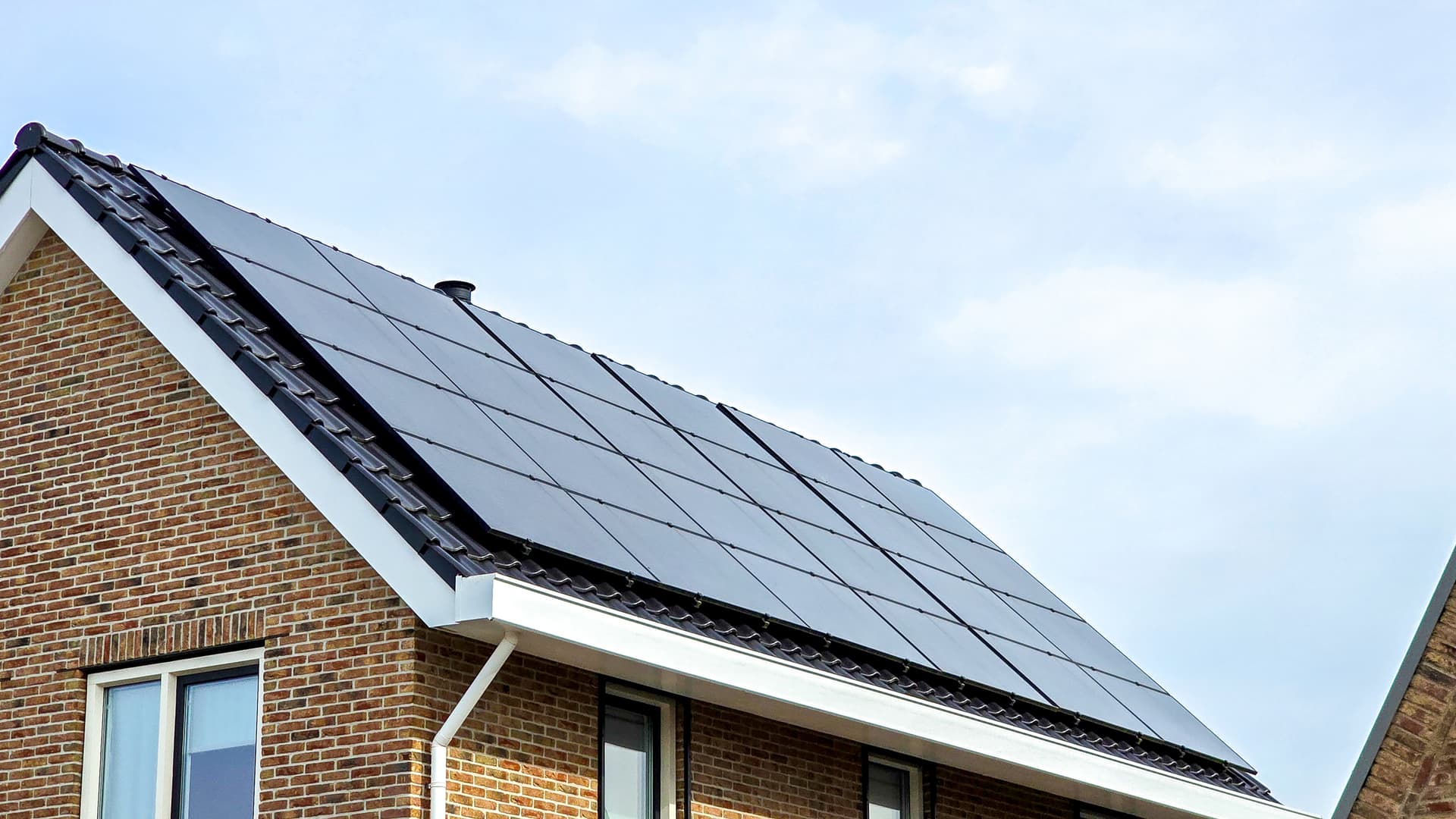 Solar Panel Installation Specialists with 15 Years Experience