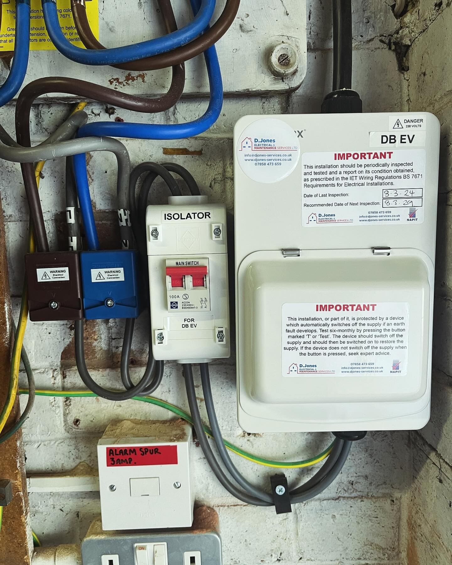 Electrical Expertise for Redhill Homeowners