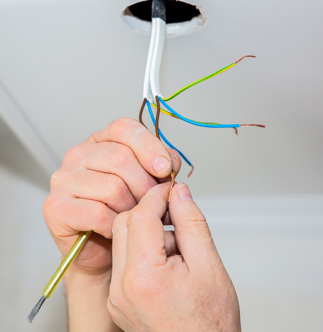 Expert Large‑Scale Electrical Rewires from D.Jones Electrical